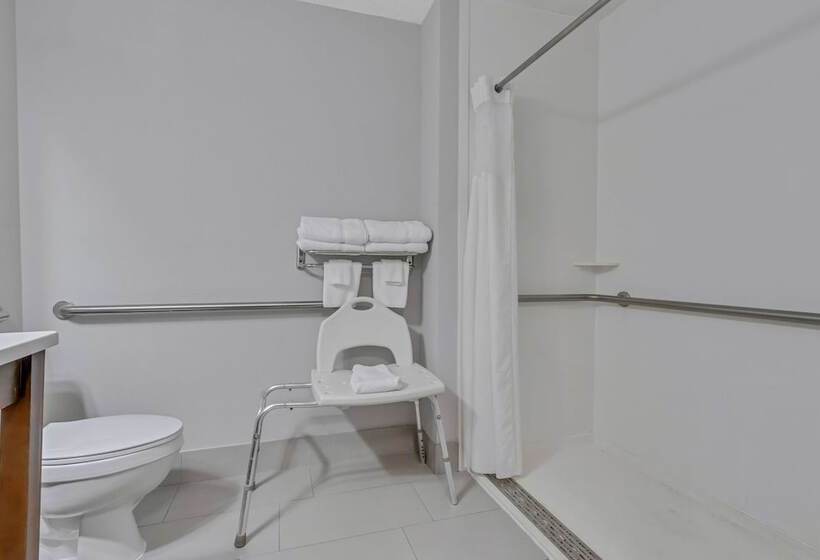 هتل Baymont By Wyndham North Myrtle Beach