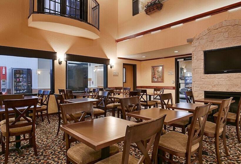 בית מלון כפרי Best Western Alamo Suites Downtown