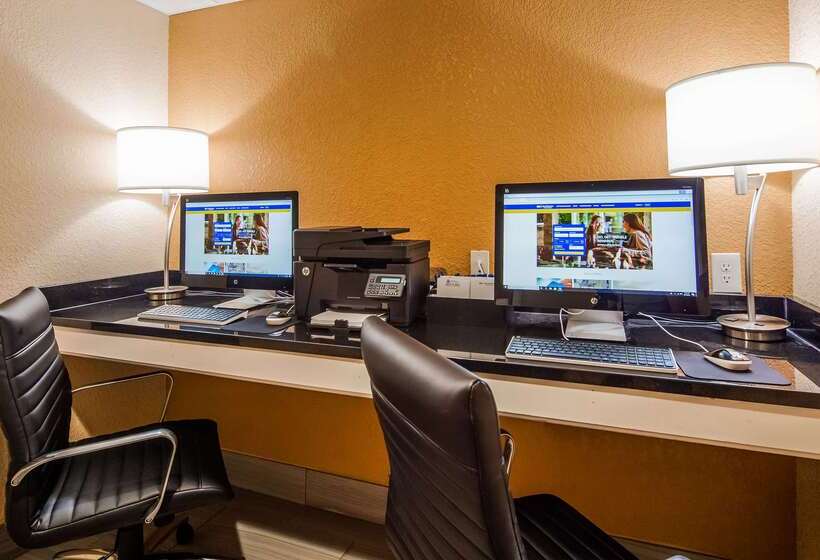 Отель Best Western Cape Cod