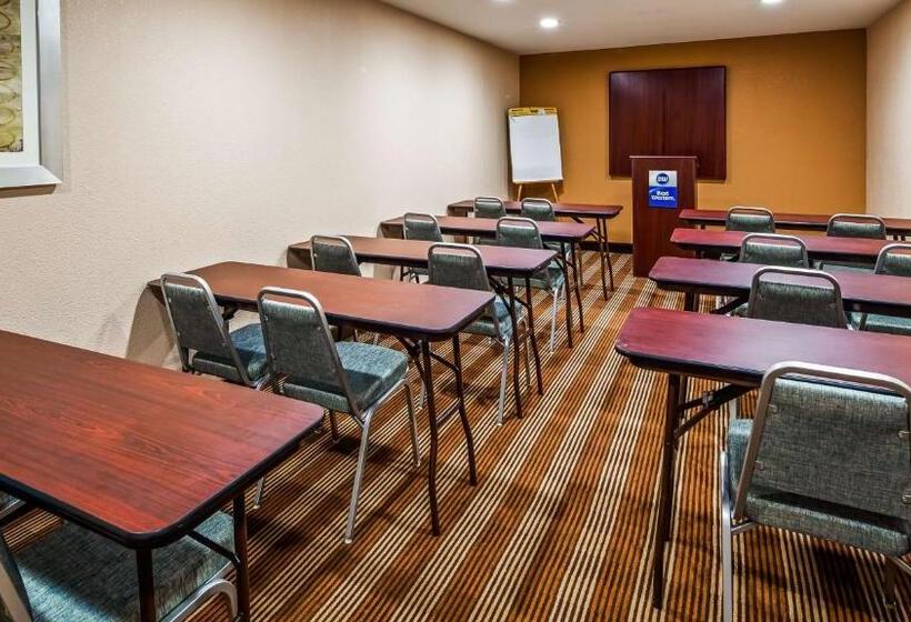 فندق Best Western Cape Cod