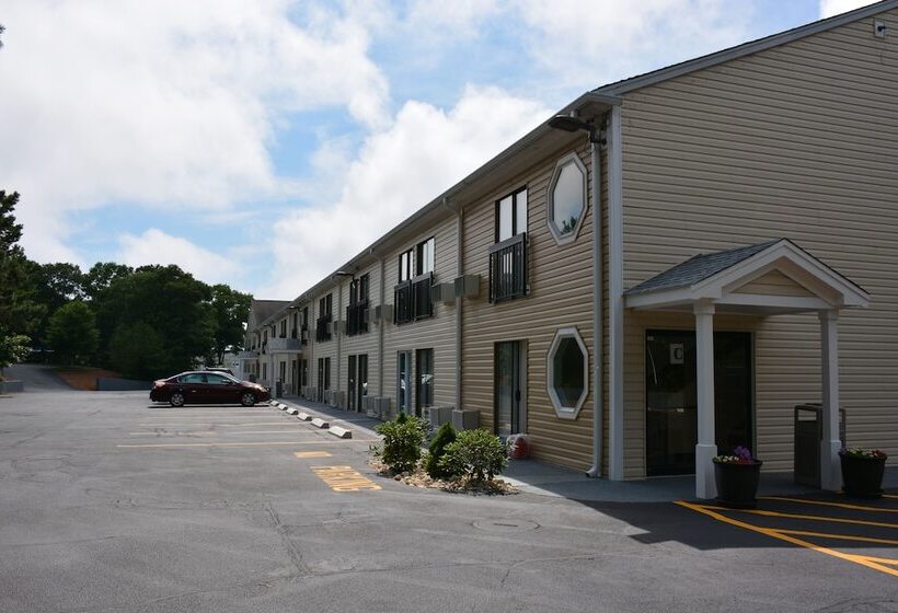 Отель Best Western Cape Cod