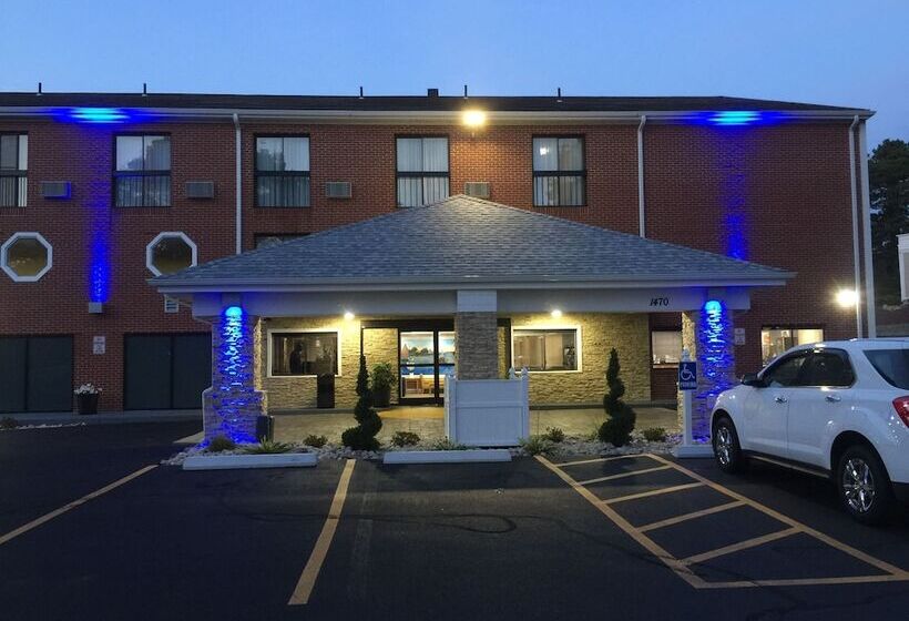 Отель Best Western Cape Cod