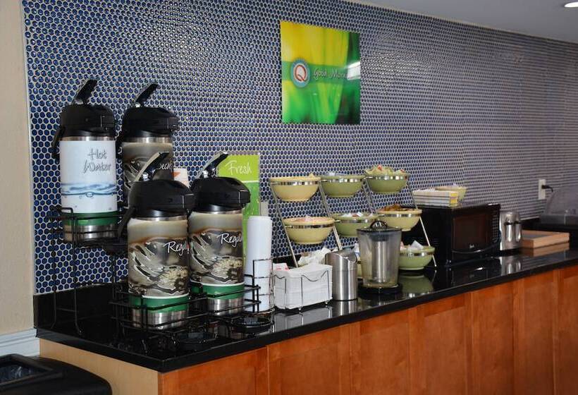 Отель Best Western Cape Cod