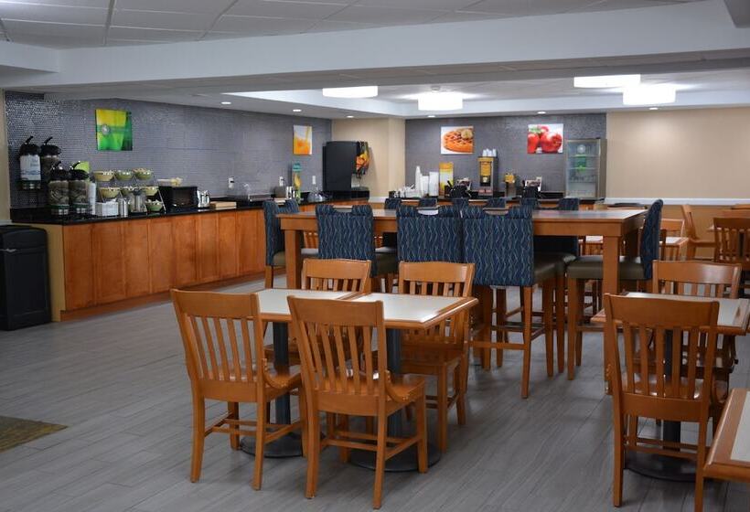 Отель Best Western Cape Cod