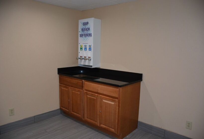 Отель Best Western Cape Cod