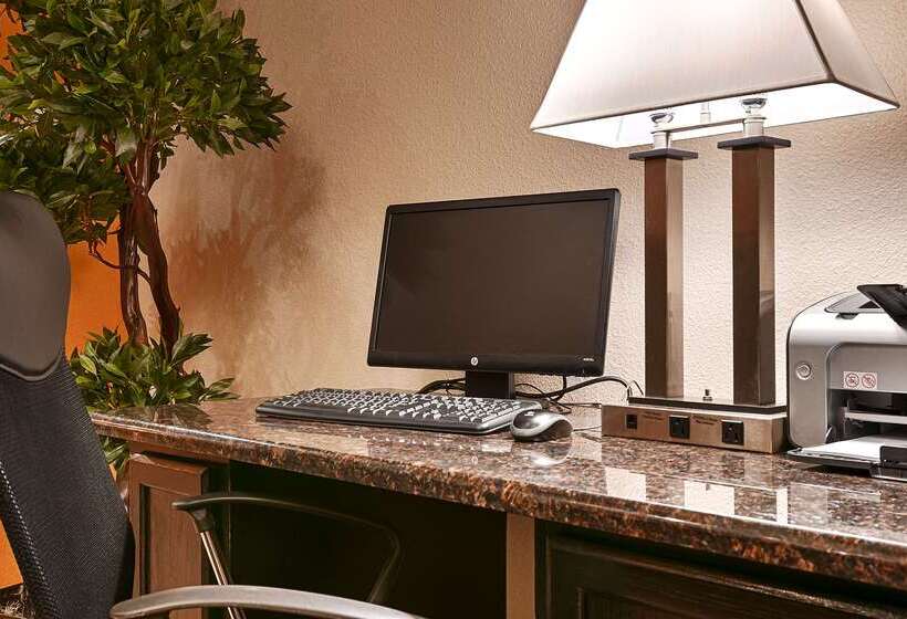 فندق Best Western Copper Hills Inn