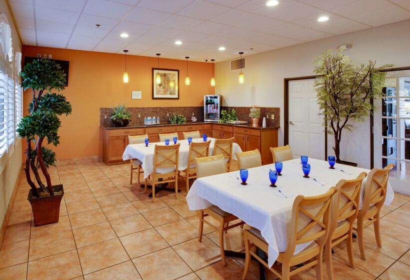 فندق Best Western Copper Hills Inn