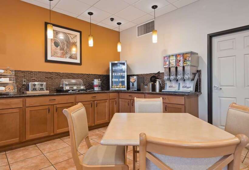 فندق Best Western Copper Hills Inn