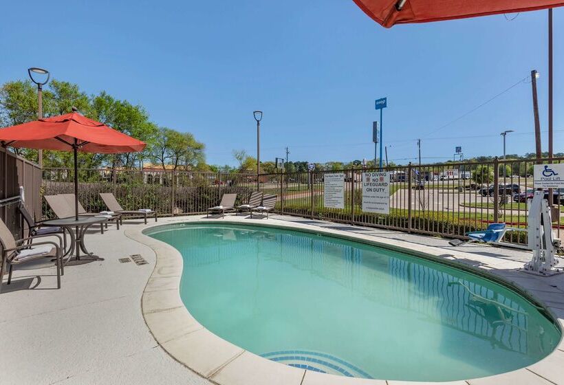 Hotel Best Western Lindale Inn