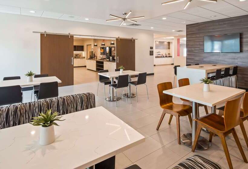 فندق Best Western Plus Ogallala Inn