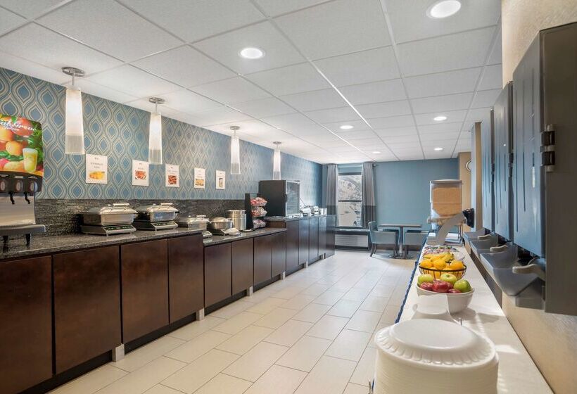 בית מלון כפרי Best Western Plus Tallahassee North