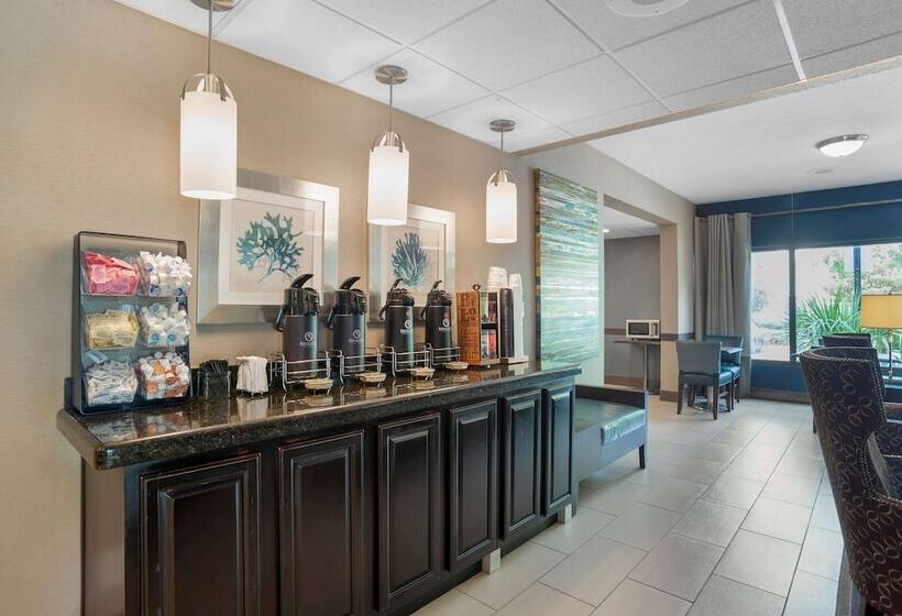 בית מלון כפרי Best Western Plus Tallahassee North