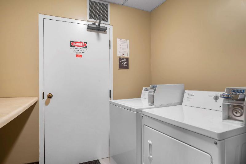 בית מלון כפרי Best Western Plus Tallahassee North