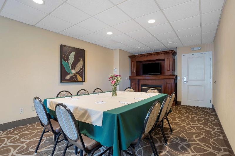 בית מלון כפרי Best Western Plus Tallahassee North