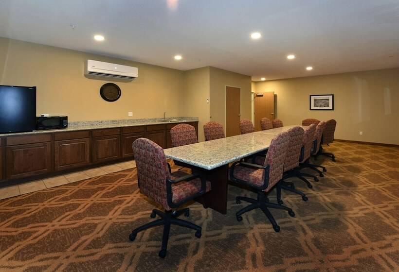 فندق Best Western Plus Vintage Valley Inn