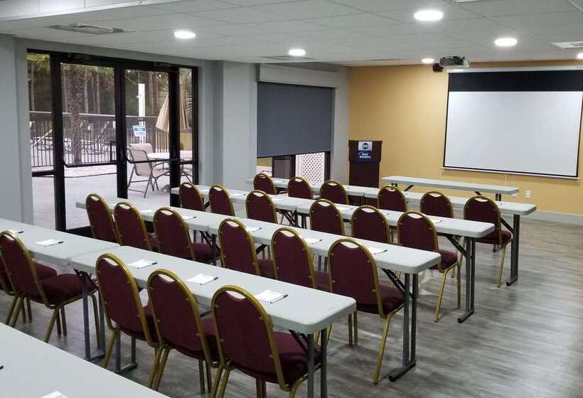 בית מלון כפרי Best Western Shallotte / Ocean Isle Beach