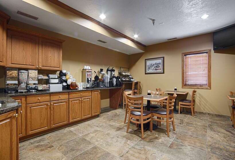 בית מלון כפרי Best Western Vermillion Inn