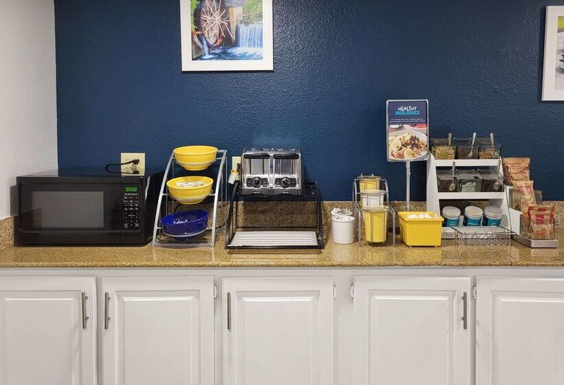 فندق Clarion Pointe Vidalia  Lyons West