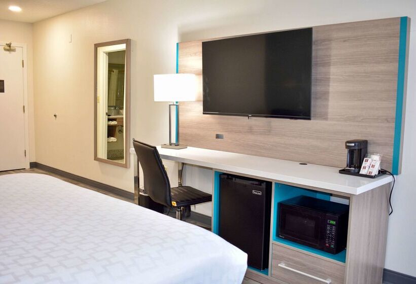 هتل Clarion Pointe Vidalia  Lyons West