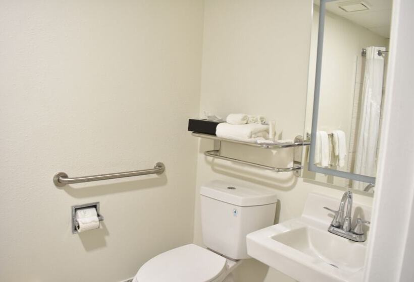 فندق Clarion Pointe Vidalia  Lyons West