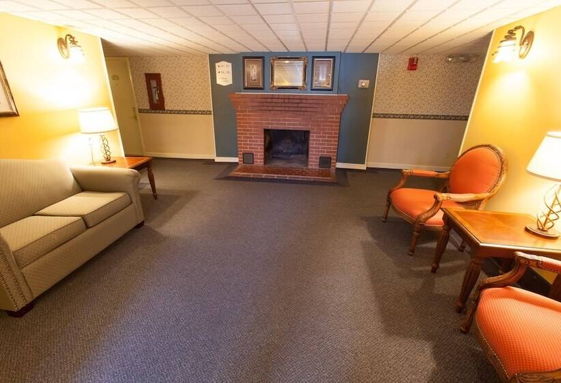 فندق Coachman Inn