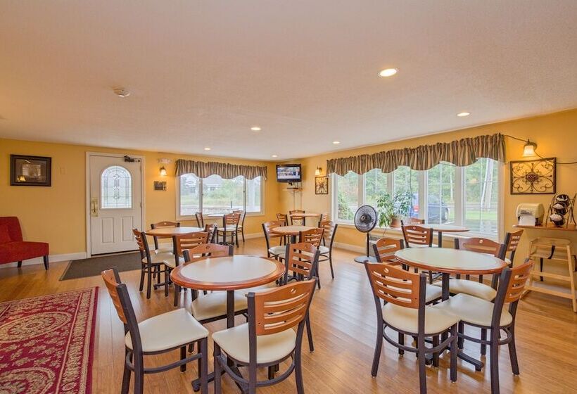 فندق Coachman Inn