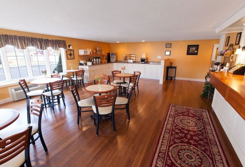 فندق Coachman Inn