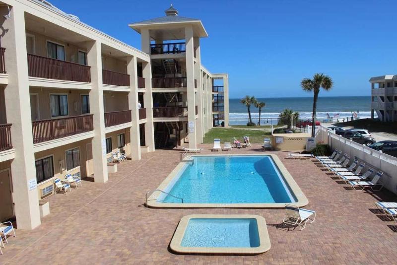 فندق Coastal Waters