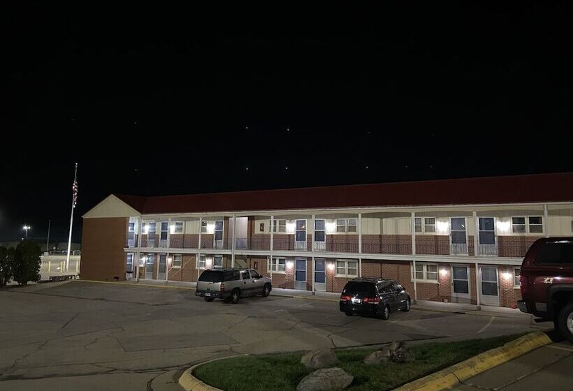 酒店 Colonial Inn Dyersville