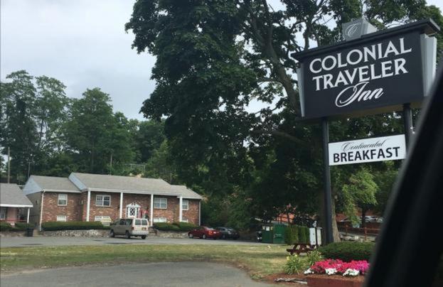 Hotel Colonial Traveler Motor Court