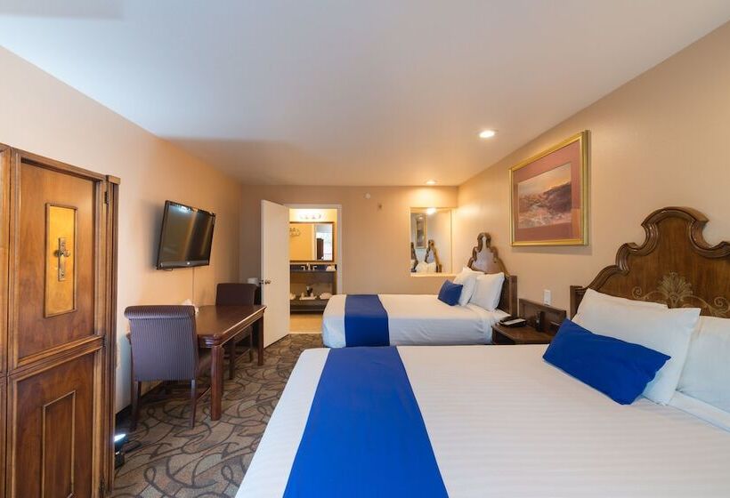 Отель Colony Inn