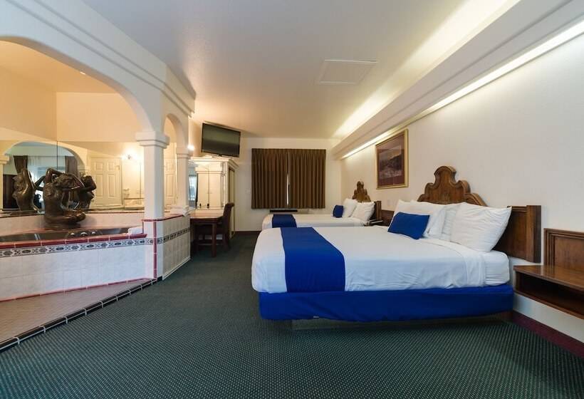 Отель Colony Inn