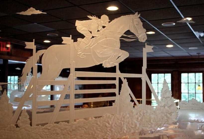 فندق Colts Neck Inn