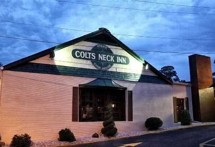 فندق Colts Neck Inn