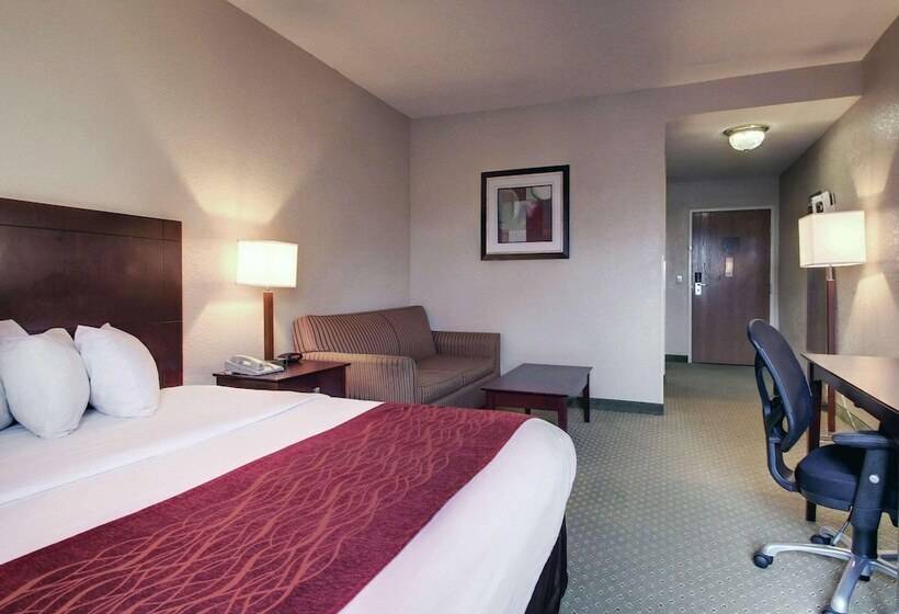 فندق Columbia Inn & Suites