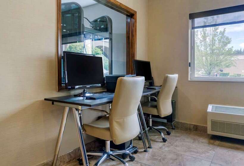 호텔 Comfort Inn & Suites Bothell   Seattle North