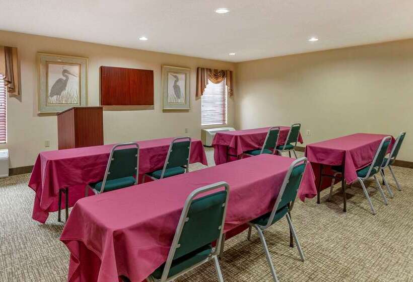 هتل Clarion Pointe Apex Holly Springs