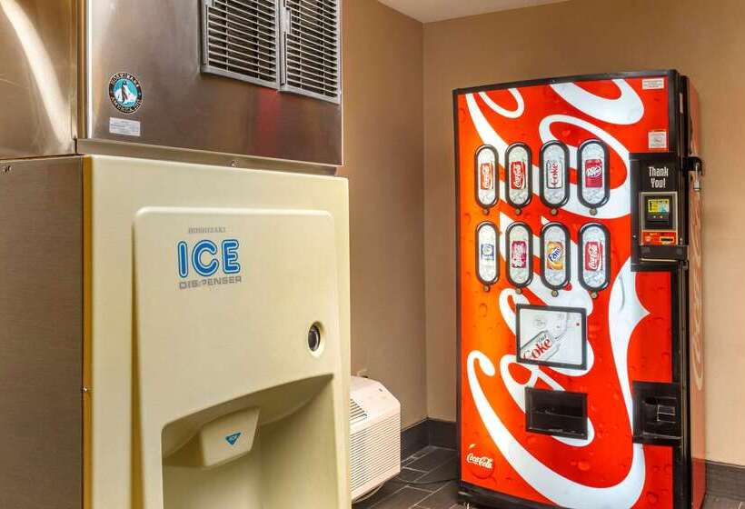 هتل Clarion Pointe Apex Holly Springs