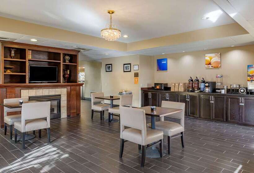 هتل Clarion Pointe Apex Holly Springs