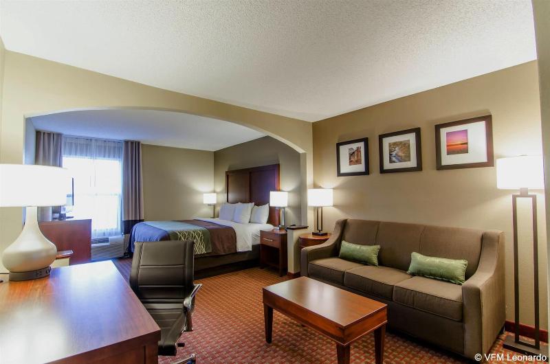 هتل Clarion Pointe Apex Holly Springs