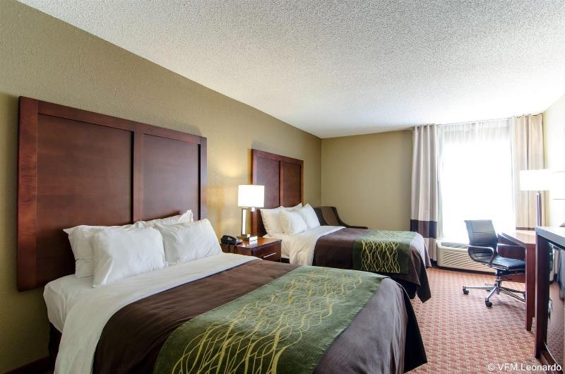 هتل Clarion Pointe Apex Holly Springs