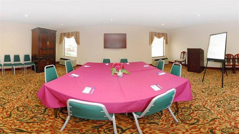 هتل Clarion Pointe Apex Holly Springs