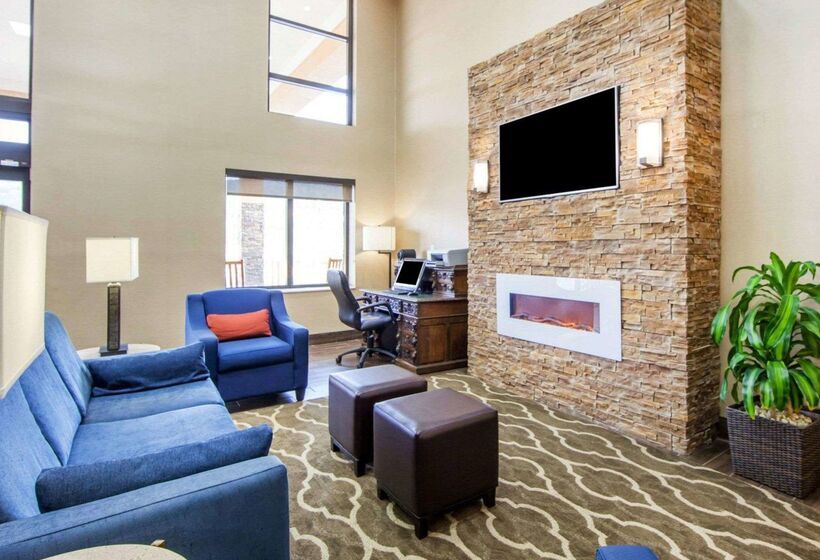 فندق Comfort Inn At Royal Blue