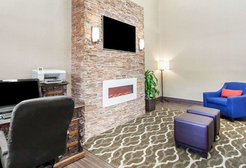 فندق Comfort Inn At Royal Blue