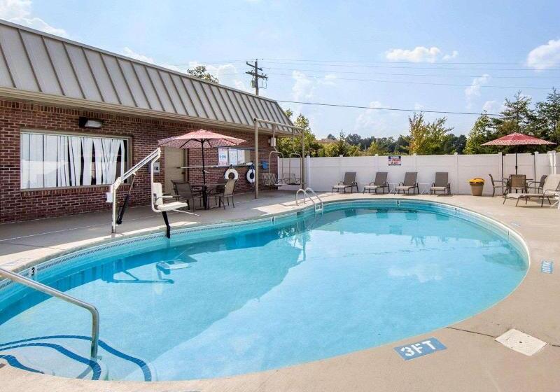 فندق Comfort Inn At Royal Blue