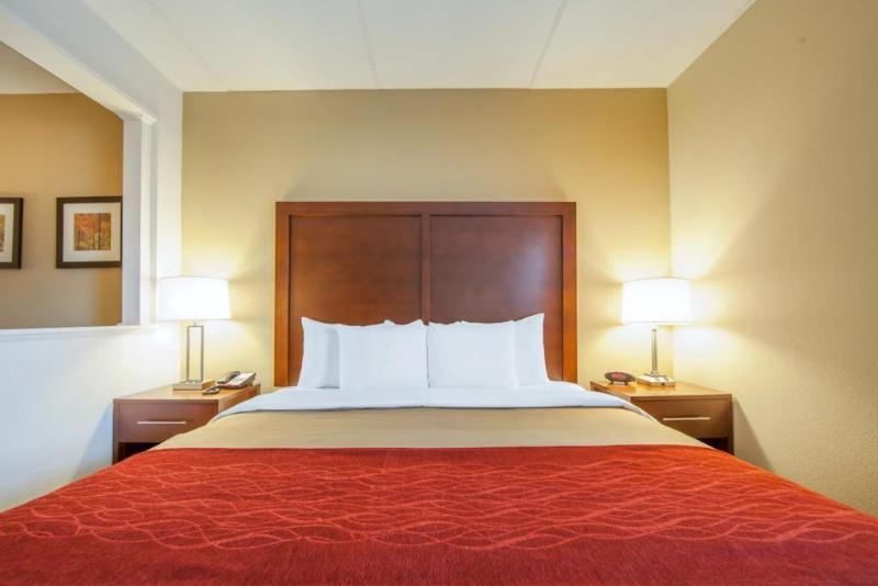 فندق Comfort Inn At Royal Blue