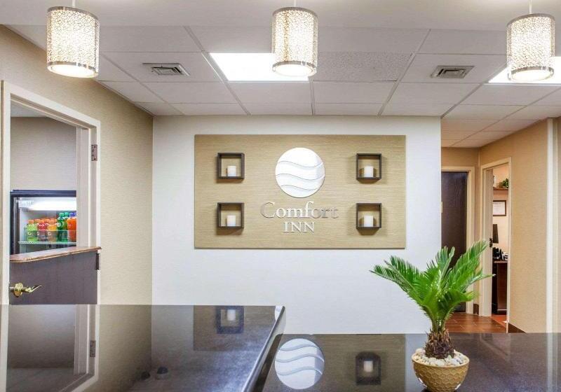 فندق Comfort Inn At Royal Blue