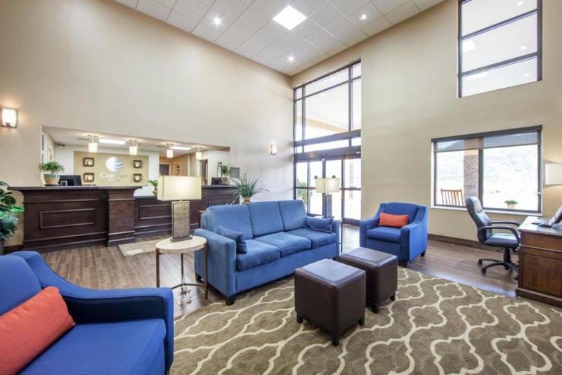 فندق Comfort Inn At Royal Blue