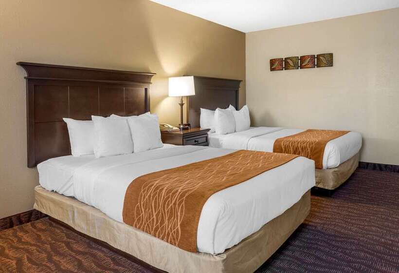 فندق Comfort Inn At Thousand Hills