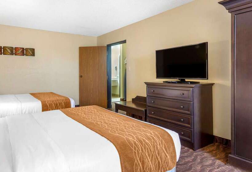 فندق Comfort Inn At Thousand Hills